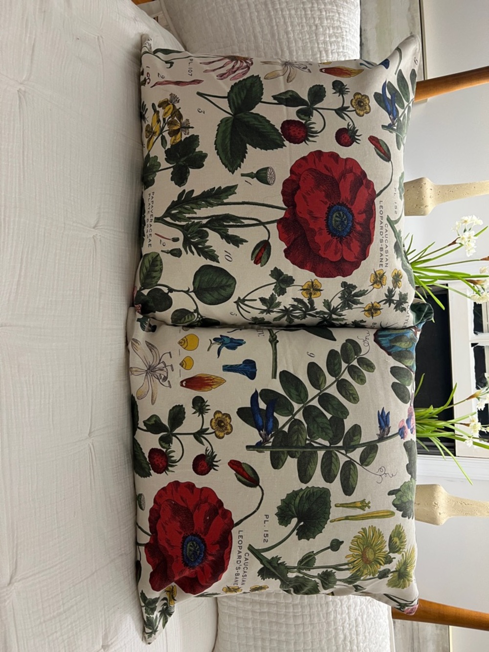 Set of 2 Pottery Barn Botanical Red Poppy Accent Pillow Covers 24 x 24 - Picture 2 of 4